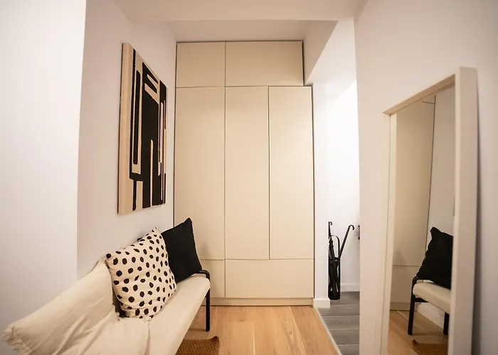 The Level Sanctuary: Free Parking & Netflix 公寓 布加勒斯特