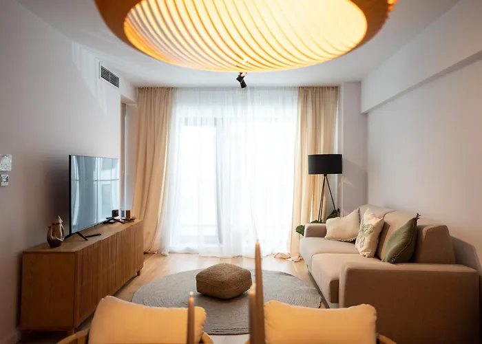 The Level Sanctuary: Free Parking & Netflix Apartment *