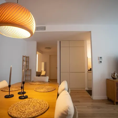 The Level Sanctuary: Free Parking & Netflix Apartment Bucharest