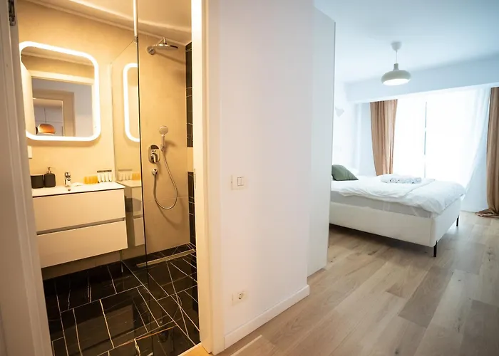 The Level Sanctuary: Free Parking & Netflix Апартаменти *